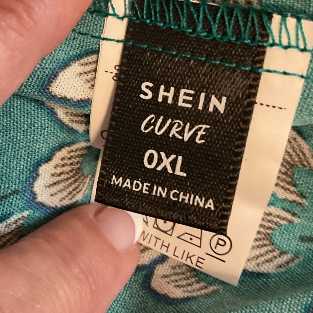 SHEIN Green Floral Blouse - Picture 13 of 15